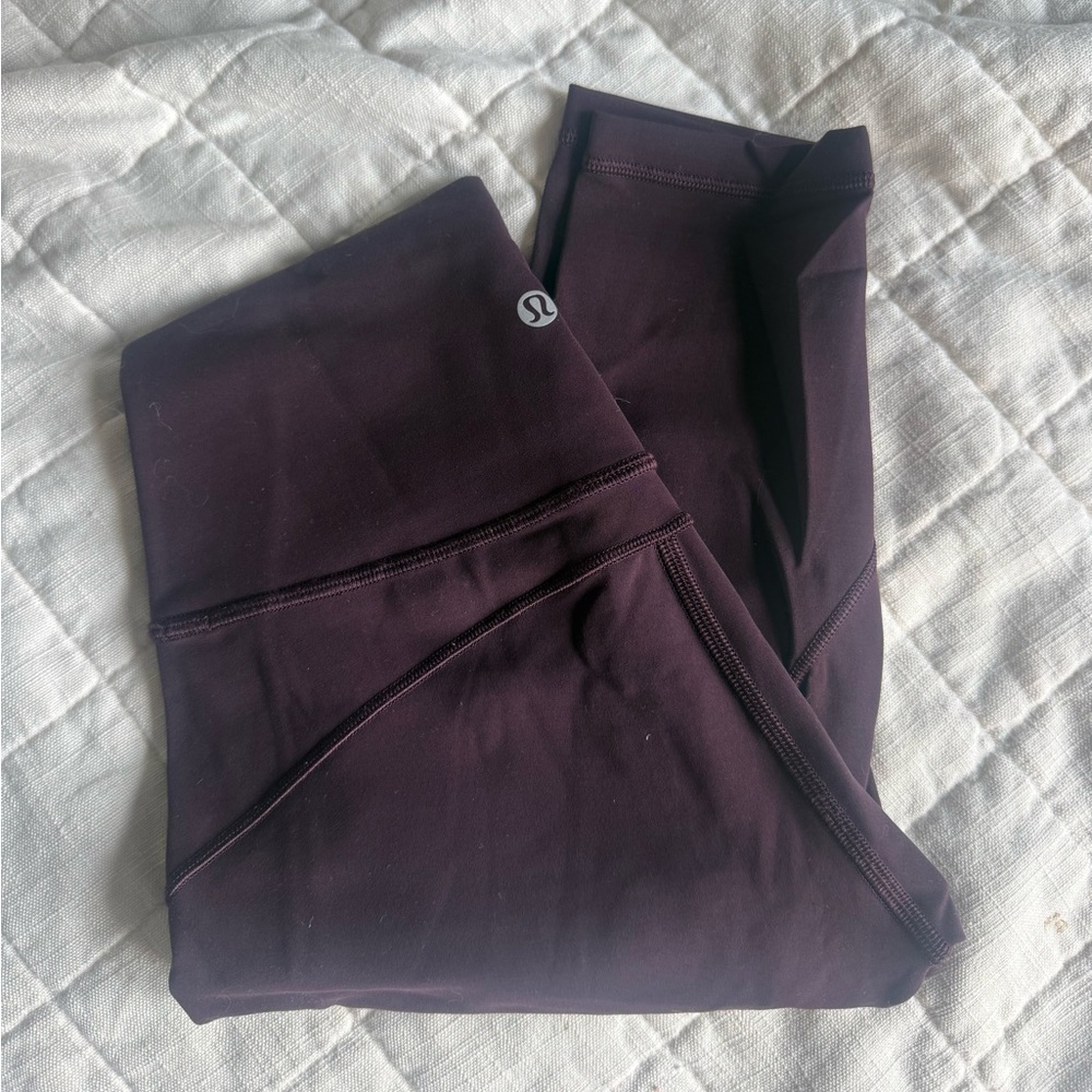 Lululemon in movement leggings 25” plum shadow
